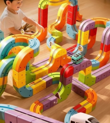 Rielo | Pista de Tren Magnética para Niños, Recargable USB